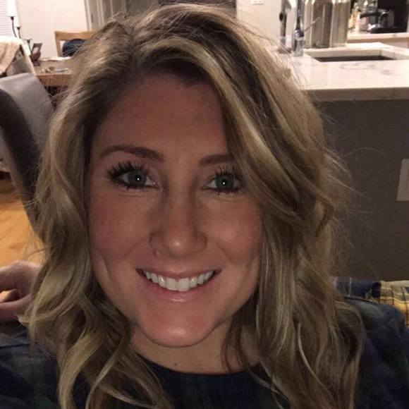 Meet your Posher, Hailey - Picture 1 of 1